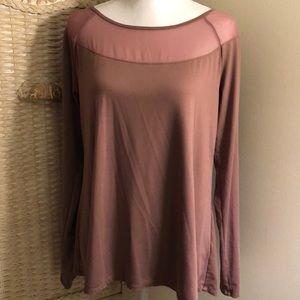 HI-LOW NORTH FACE TOP!!